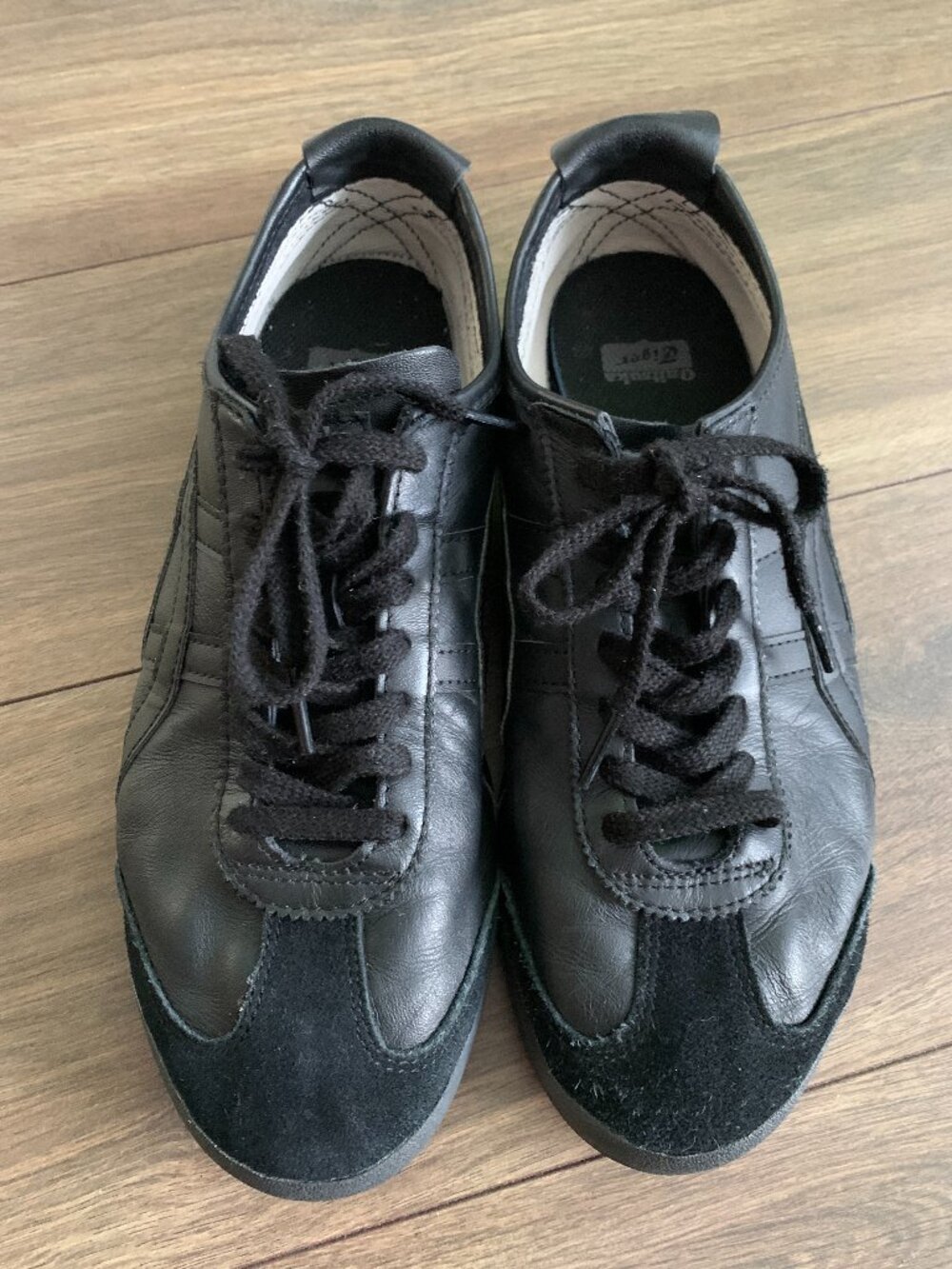 Onitsuka Tiger by Asics Mexico 66 black leather Women's 9.5 or Men's 8 Sneaker